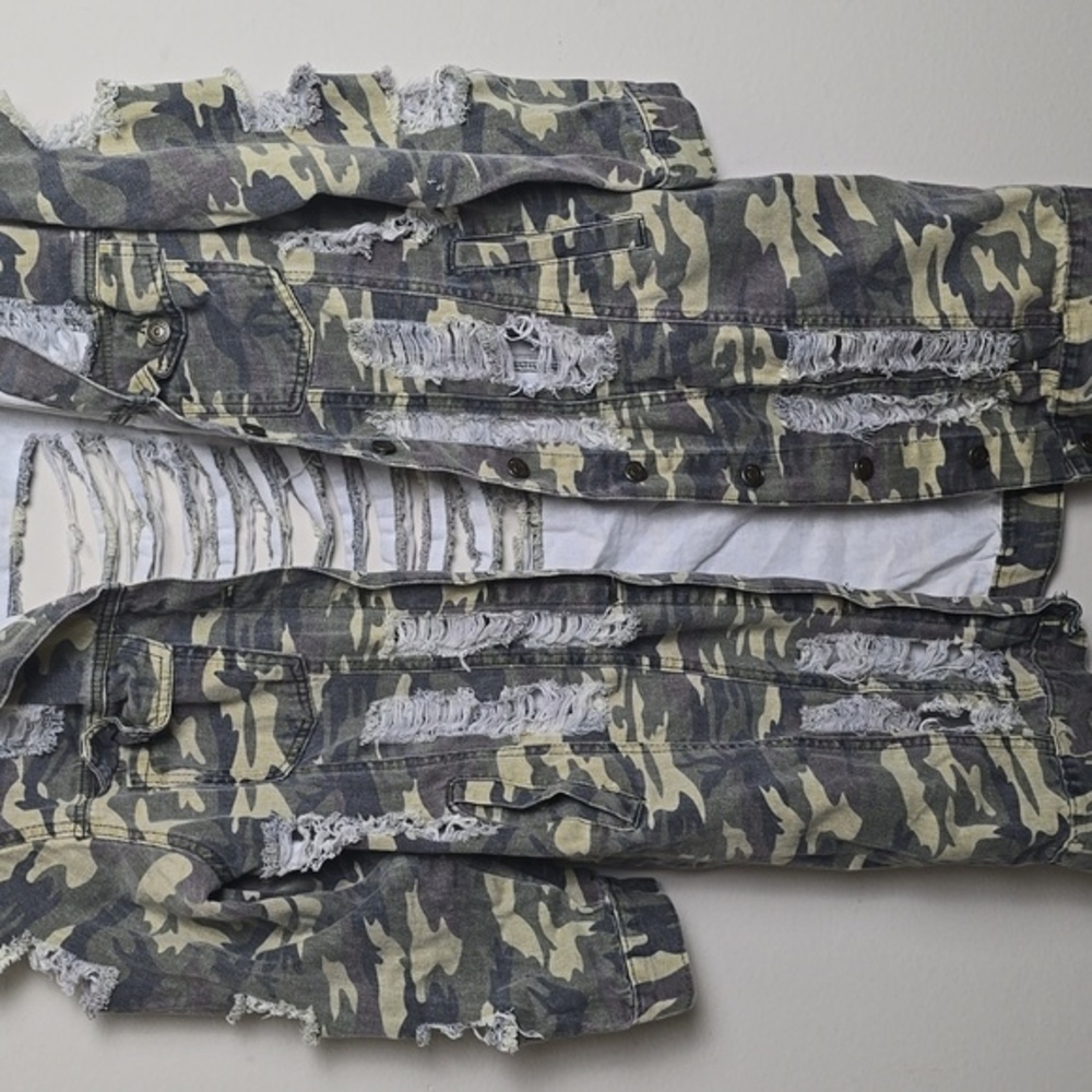 Thrill Jean Camouflage Jackets Women - Picture 6 of 7